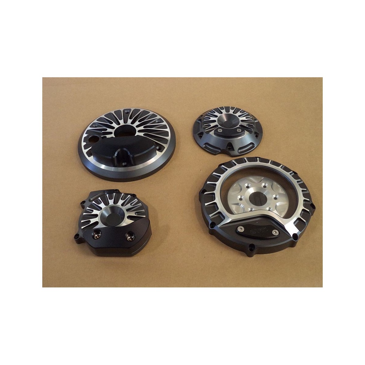 4 CARTERS AILETTES BI COULEUR PEINT VMAX 1700 OTEC