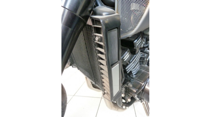 RADIATEUR COUVERCLE GAUCHE VMAX         