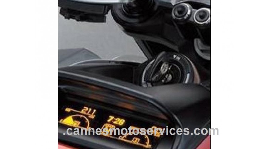 SPECIALISTE VMAX et MT01 CANNES 06 ACCESSOIRE EQUIPEMENT PIECE MOTO